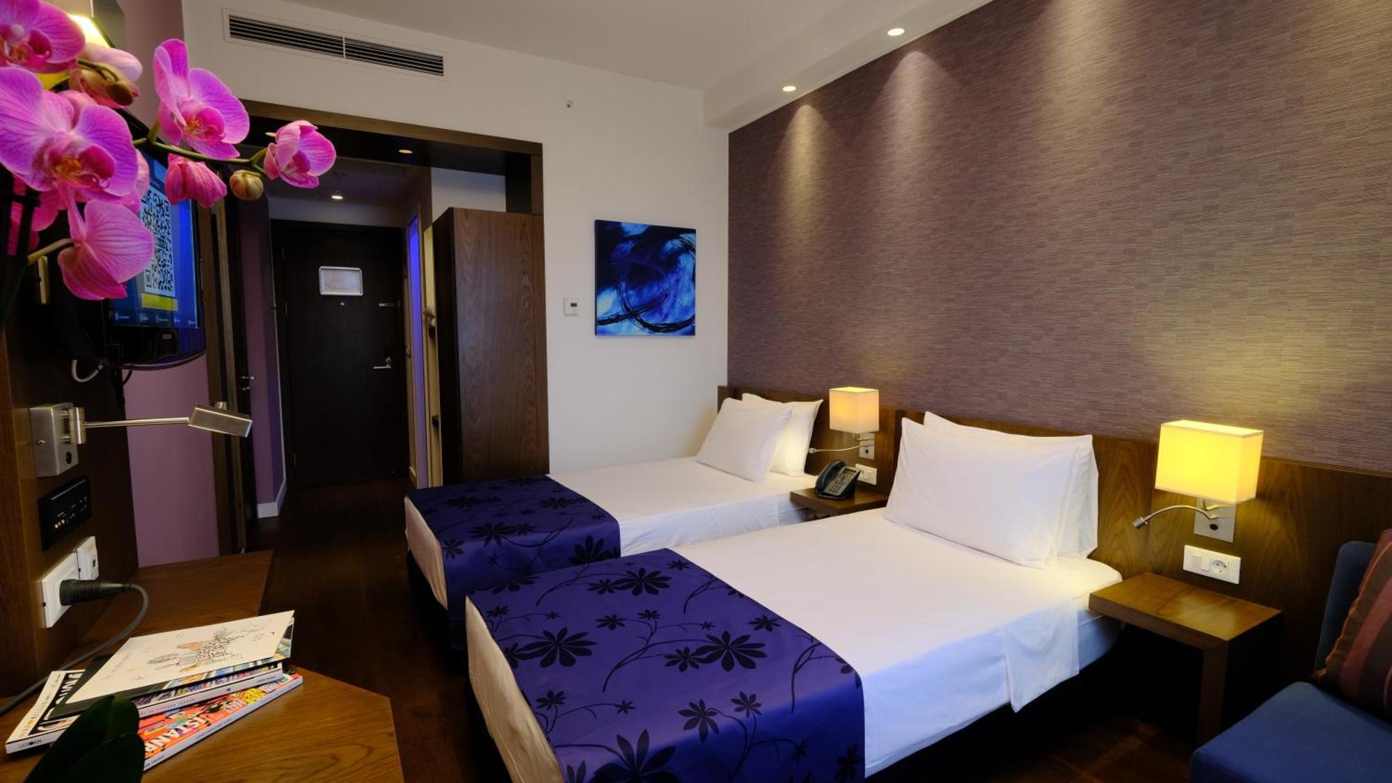 Fez Inn Hotel Istanbul Bagian luar foto